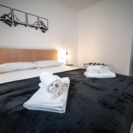 Il Cortiletto Apartment Lecco Exterior foto